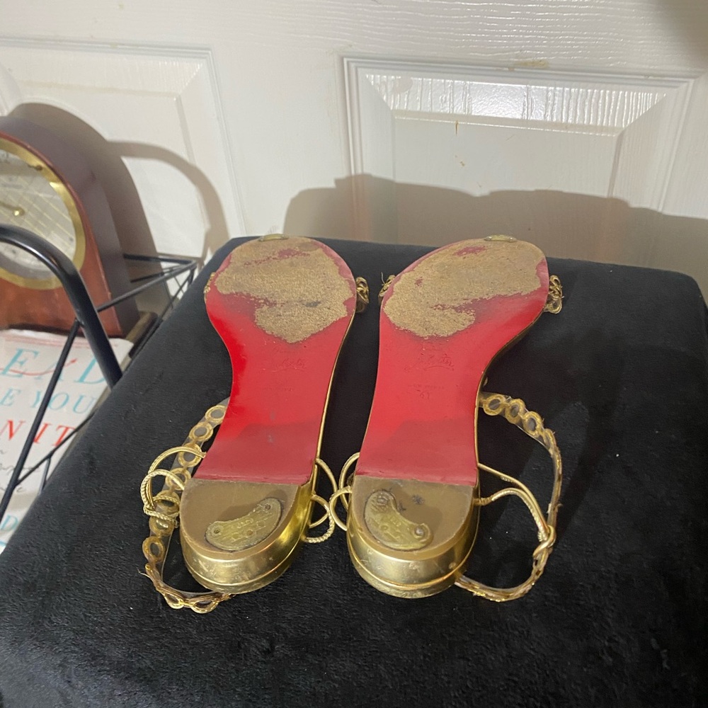 Sleek summer Loub sandal - Picture 3 of 5